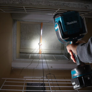 Makita DEBDML812